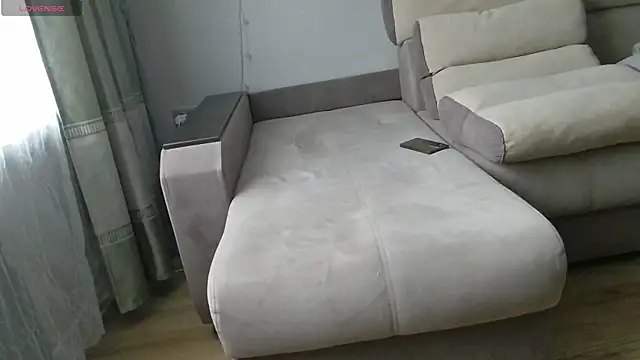 MilaaMilaa online show from November 10, 3:45 am