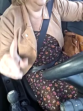 VenusAlpha online show from November 2, 3:04 pm