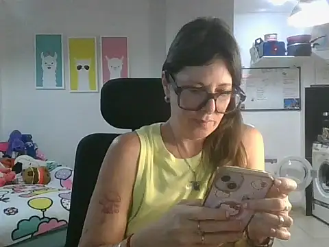 Calentandote online show from April 24, 10:40 am