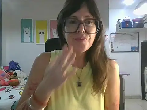 Calentandote online show from April 23, 8:55 am