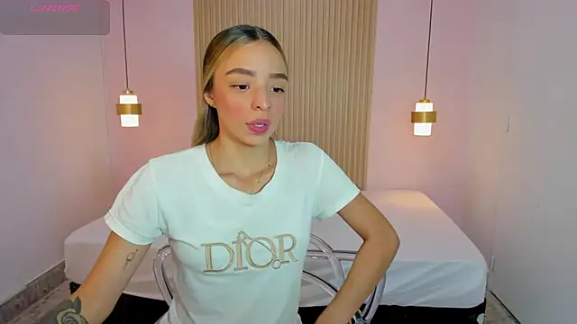 AliceRoss0 online show from June 10, 8:40 pm
