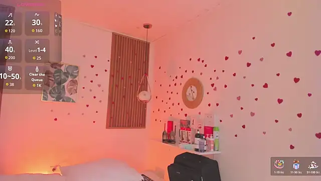 TiffanyWright online show from April 25, 1:36 pm