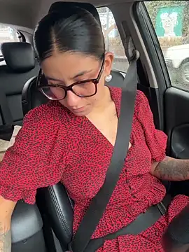 ValeriEvan online show from April 24, 6:33 pm