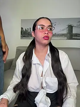 SophieRoyals online show from April 23, 1:02 pm