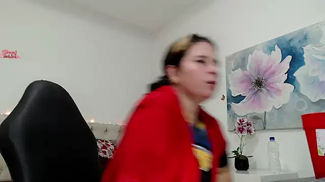 victoria jones online show from April 25, 1:41 pm