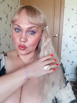 IsabellaBoni online show from March 22, 8:31 am