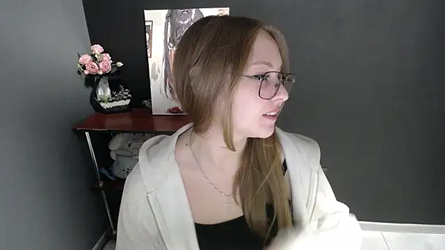 Snapshot of lady_minx chatting on October 20, 6:38 am lady minx online show from October 20, 6:38 am