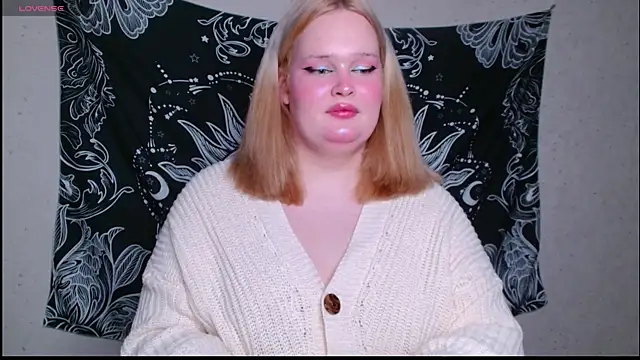 rozzhaos8 online show from February 11, 8:10 pm