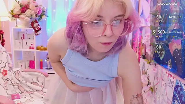 Coconut Mia online show from December 3, 3:36 pm