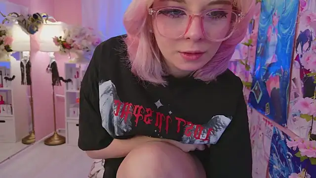 Coconut Mia online show from October 23, 8:48 pm