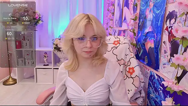 Snapshot of Coconut_Mia chatting on September 20, 3:43 pm Coconut Mia online show from September 20, 3:43 pm