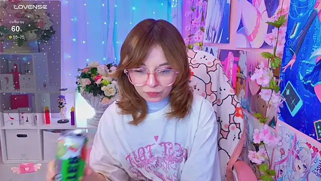 Coconut Mia online show from April 22, 2:58 pm