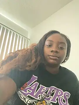 LillShayy online show from September 25, 2:27 pm