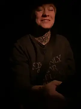 poussichienne online show from April 4, 4:11 am