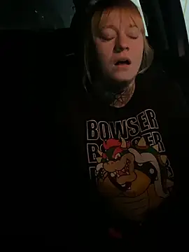 poussichienne online show from April 21, 2:51 am