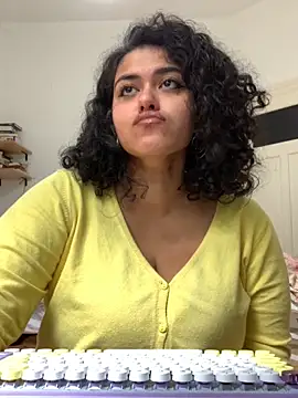 Curvydesifromgermany online show from September 9, 8:36 am