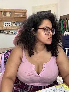 Curvydesifromgermany online show from June 9, 2:27 pm