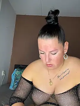 xlinastarrx online show from April 28, 9:46 am