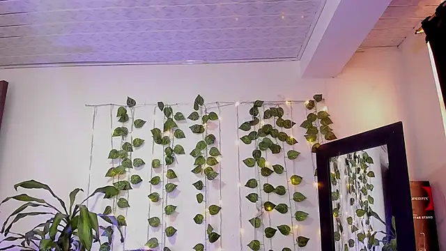 mariiana-diaz online show from October 22, 3:17 pm