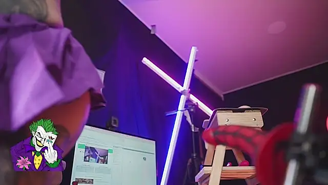 angelacianuro  online show from October 8, 3:55 am