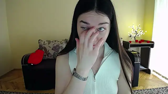 Pretty shy online show from June 6, 9:15 am