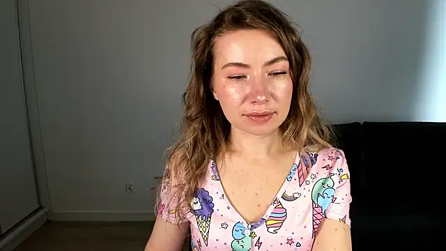 Mia Tasty online show from April 23, 1:24 pm