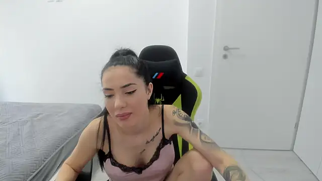 Emmapmg online show from March 10, 9:13 am