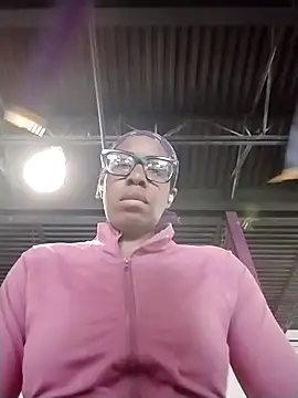 madamsensuale online show from April 7, 5:04 pm