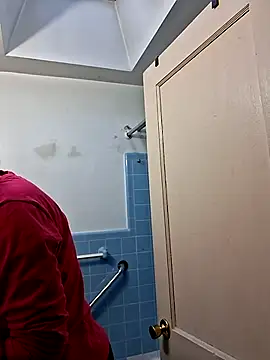 Snapshot of madamsensuale chatting on October 27, 12:12 pm madamsensuale online show from October 27, 12:12 pm