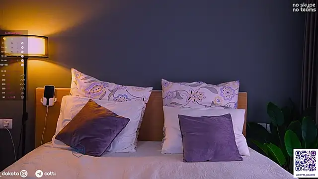 CottaDakota online show from October 6, 1:39 pm