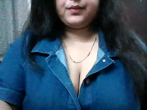 smile pretty online show from April 9, 6:13 pm