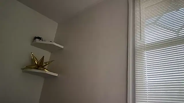 loveofbea online show from March 28, 6:40 pm