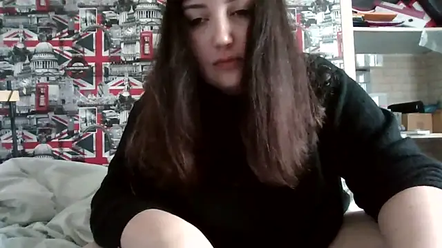 Snapshot of Lynylou chatting on October 8, 1:48 pm Lynylou online show from October 8, 1:48 pm