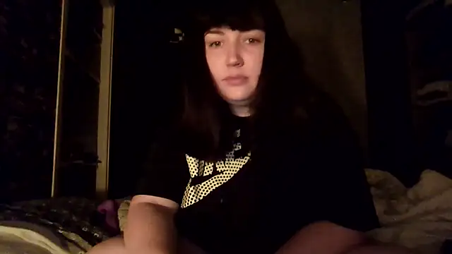 Snapshot of Lynylou chatting on September 11, 7:03 pm Lynylou online show from September 11, 7:03 pm