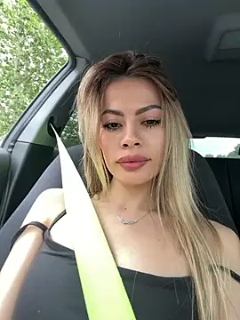 Natalimuur online show from June 6, 3:07 pm
