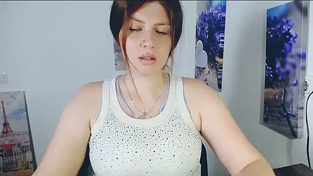 Lizzy Love online show from June 29, 9:05 am