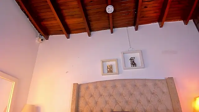 allisson m online show from March 23, 12:11 pm