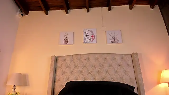 allisson m online show from April 23, 12:23 pm