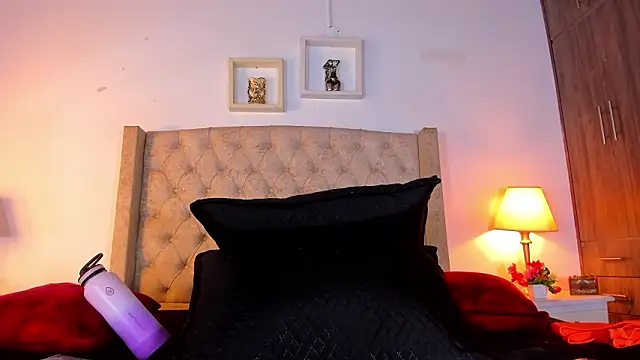 allisson m online show from March 9, 12:08 pm