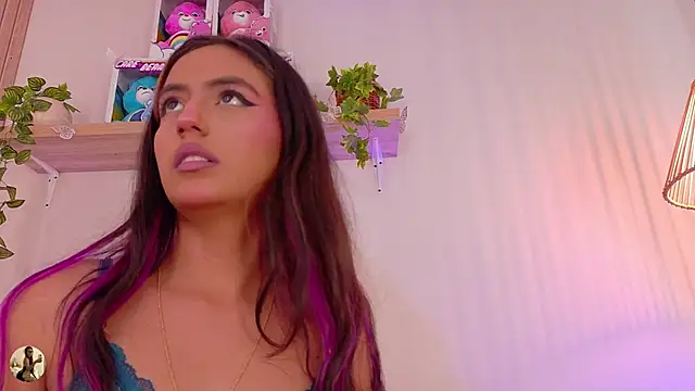 emily bank online show from April 17, 9:50 pm