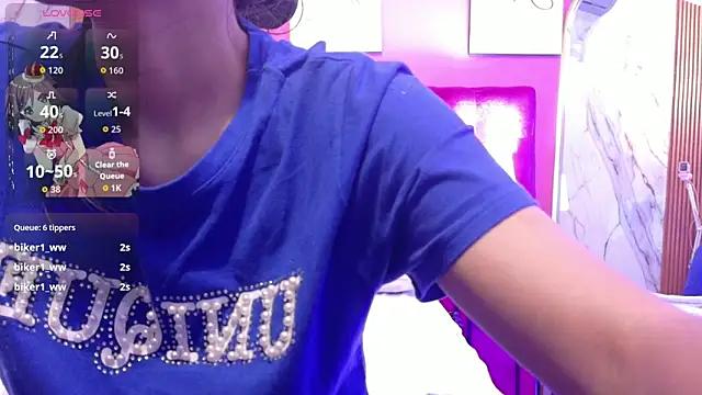 yourcuteneighbourr online show from April 23, 2:52 am