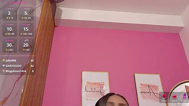 yourcuteneighbourr online show from June 19, 9:24 am