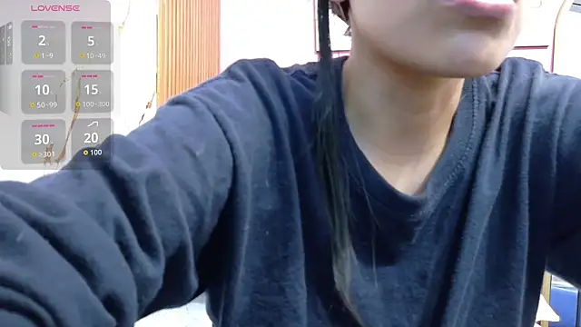 yourcuteneighbourr online show from July 7, 2:58 am