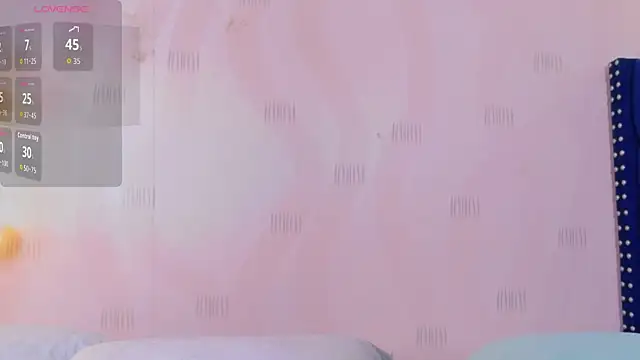 yourcuteneighbourr online show from July 4, 3:24 am