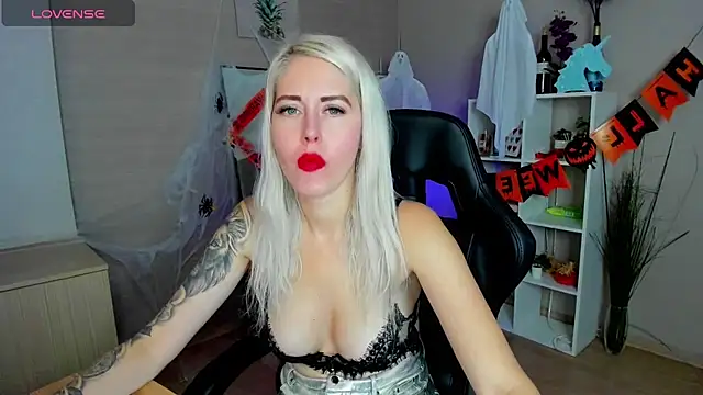 Mermaid N online show from October 31, 2:02 am