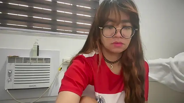 Pinkyrose111 online show from March 28, 10:19 pm