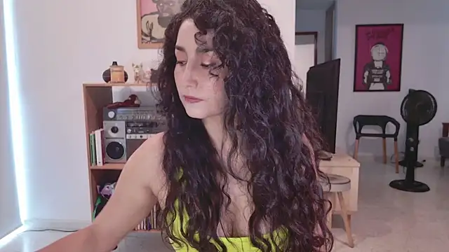 AndreaGomez88 online show from April 11, 8:01 pm