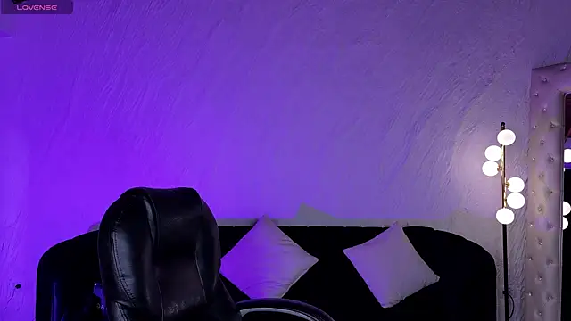 CelestePalmer  online show from June 12, 11:29 am