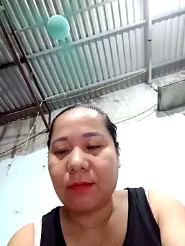 Snapshot of Yang_licri chatting on October 14, 12:57 am Yang licri online show from October 14, 12:57 am