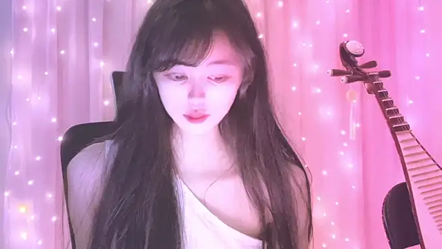 Snapshot of ---MIA--- chatting on October 18, 2:31 pm ---MIA--- online show from October 18, 2:31 pm